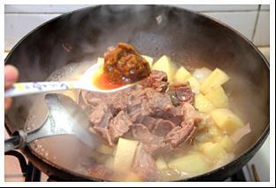 咖喱土豆炖牛肉的做法步骤8