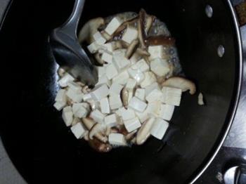 香菇烧豆腐的做法图解6