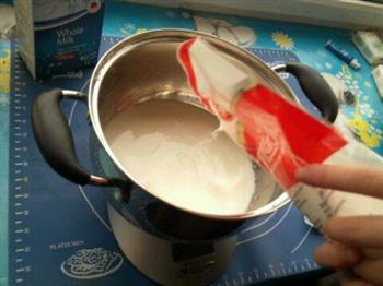 抹茶牛奶布丁的做法步骤3