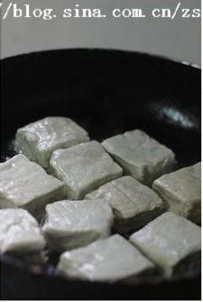 煎臭豆腐的做法步骤2
