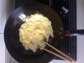 火腿鸡蛋炒饭的做法步骤3
