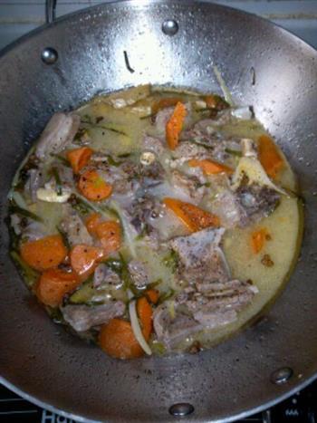 清炖羊排浓汤的做法步骤1