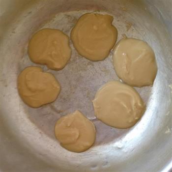 菊花豆沙酥的做法步骤3