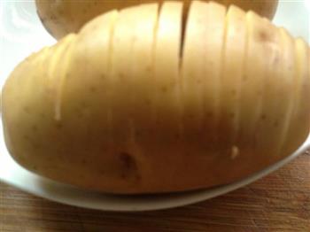 葱香风琴土豆的做法步骤1