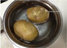 香辣过瘾的锅巴土豆的做法步骤2