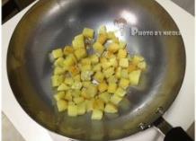 香辣过瘾的锅巴土豆的做法步骤6