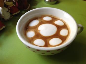 在家煮一杯好咖啡-拉花拿铁 Love的做法图解4