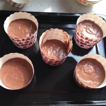 巧克力杯子蛋糕的做法步骤5