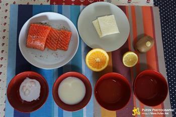 橙奶酱香煎挪威三文鱼的做法图解3