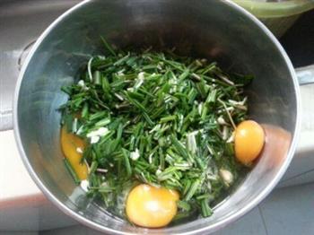 野韭菜炒鸡蛋的做法步骤4