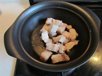 口蘑鹌鹑蛋烧肉的做法步骤5