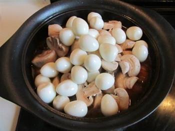 口蘑鹌鹑蛋烧肉的做法步骤9