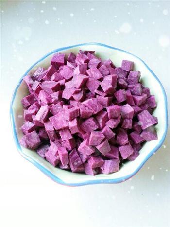 银耳紫薯粥的做法图解2