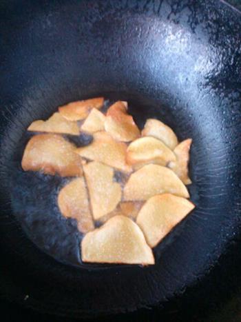 美味油炸土豆片的做法步骤2