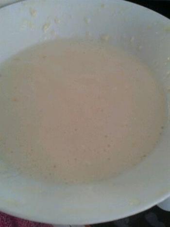 牛奶鸡蛋饼的做法步骤1