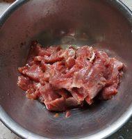 家庭版水煮牛肉的做法步骤1