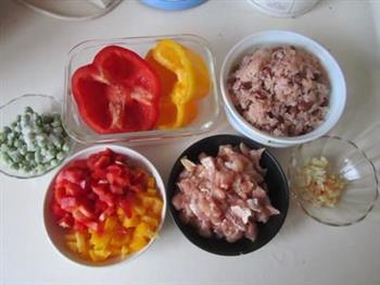彩椒鸡丁红豆饭的做法步骤4