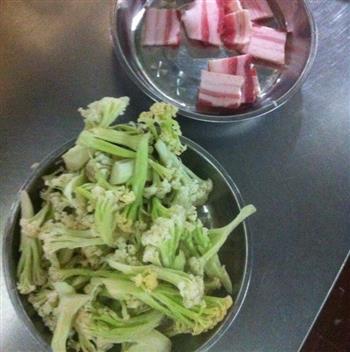 干锅有机花菜的做法步骤1