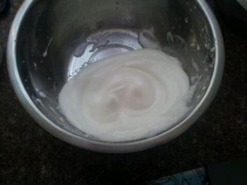 酸奶纸杯蛋糕的做法步骤3