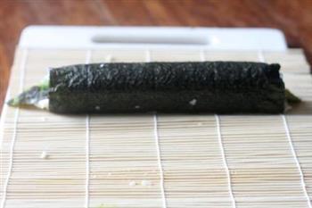 三文鱼寿司卷的做法步骤9