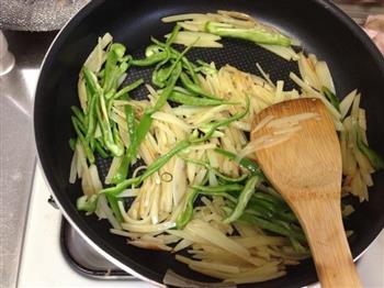 日式青椒土豆丝的做法步骤6