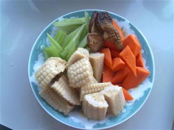 排骨蔬菜汤的做法步骤2