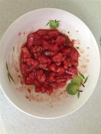 懒人吃货必备-简单快速的酸辣西红柿牛肉面的做法步骤2