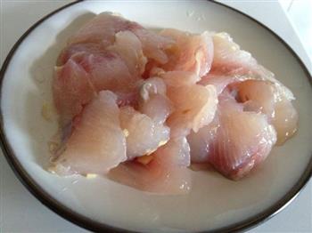 家庭版水煮鱼-油少鱼多中辣的做法图解1