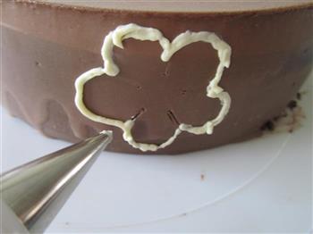 巧克力慕斯刷绣蛋糕的做法图解29