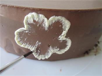 巧克力慕斯刷绣蛋糕的做法图解30