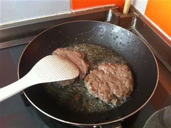 培根牛肉汉堡的做法步骤3