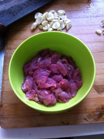 豇豆炒肉的做法步骤2