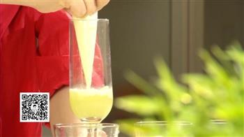 彩虹果汁 丰富补充微量元素的做法步骤10