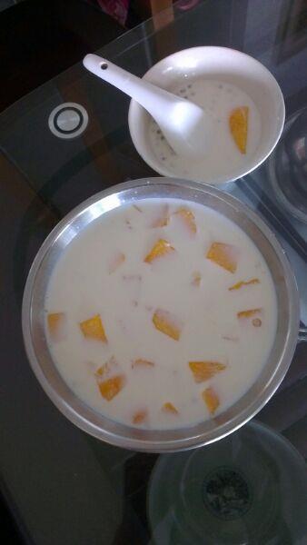 芒果牛奶西米露的做法步骤3