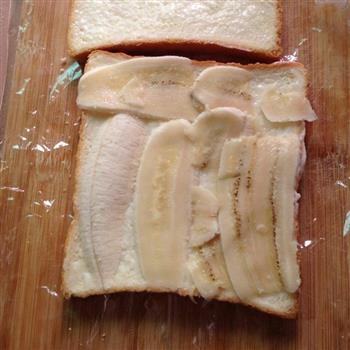 香蕉火腿三明治沙拉早餐的做法步骤4