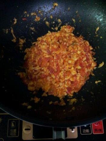 西红柿炒鸡蛋的做法图解1