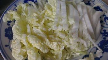 白菜土豆丝炒面的做法步骤1