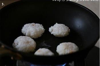 米饭煎饼的做法步骤5