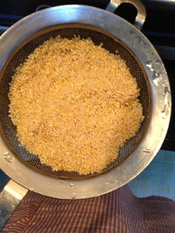 红枣小米粥的做法步骤1