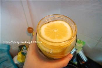 夏日健康减肥饮品-酿制新鲜柠檬蜂蜜茶的做法步骤5