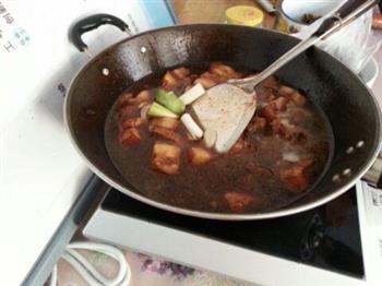 家里的红烧肉炖土豆的做法步骤4