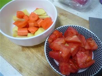 西红柿土豆炖牛腩的做法步骤5