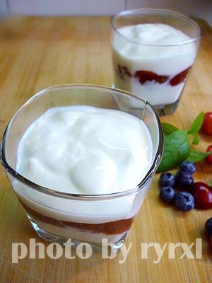 ‘清凉一夏”蛋松果香酸奶杯的做法步骤9