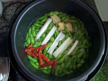 煮毛豆的做法步骤2