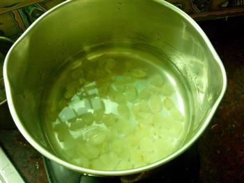 皂角米南瓜猫耳糖水的做法图解2