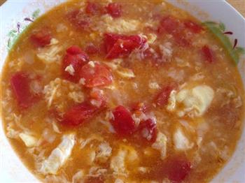 西红柿鸡蛋疙瘩汤的做法步骤1