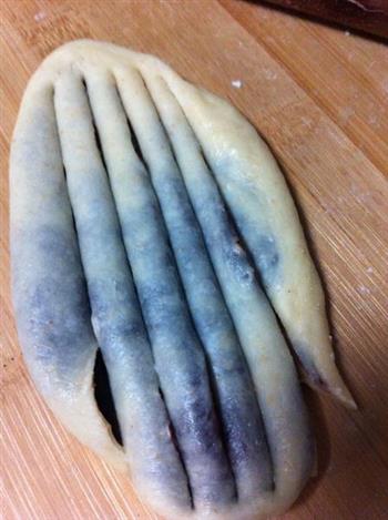 豆沙花式面包的做法图解4