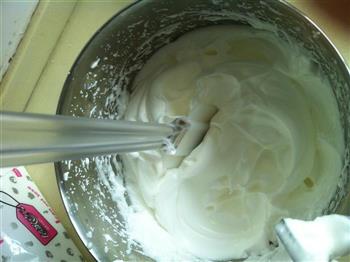 白森林酸奶蛋糕的做法步骤7
