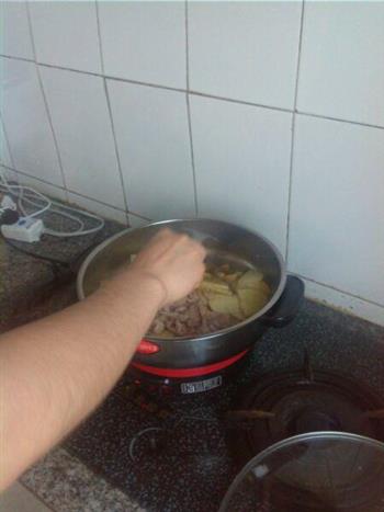 辣白菜土豆片炒五花肉的做法步骤4
