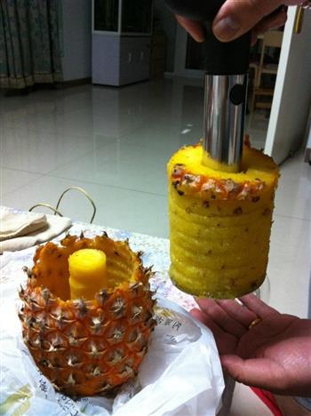 神器削菠萝的做法图解4